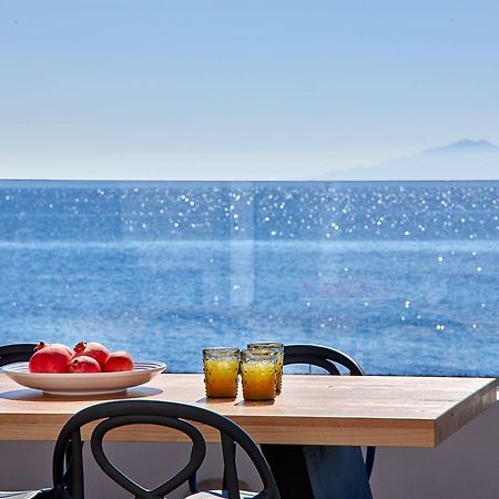 Incognito Beach Villa Santorini Kamári المظهر الخارجي الصورة