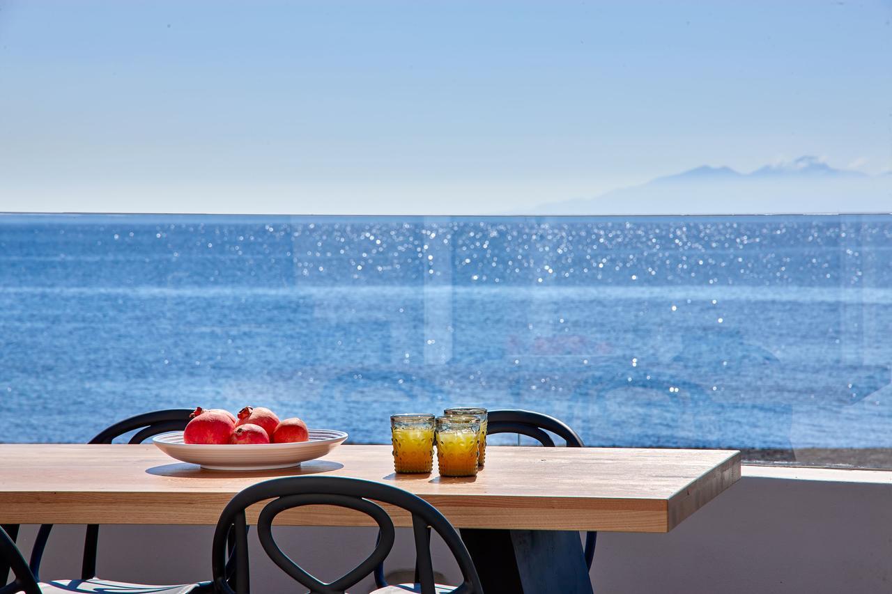 Incognito Beach Villa Santorini Kamári المظهر الخارجي الصورة